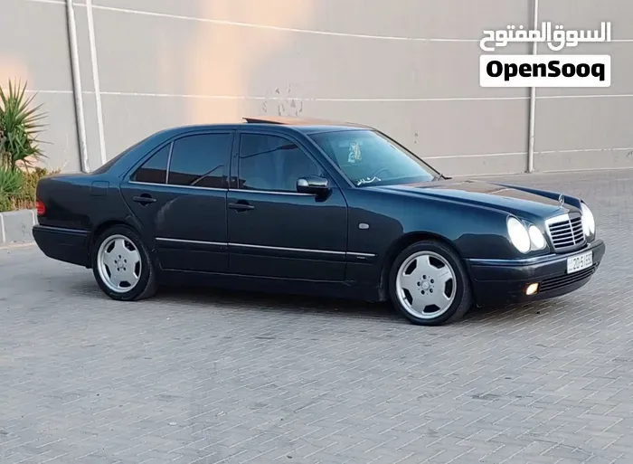 Mercedes-Benz E-Class 1999 photo 4