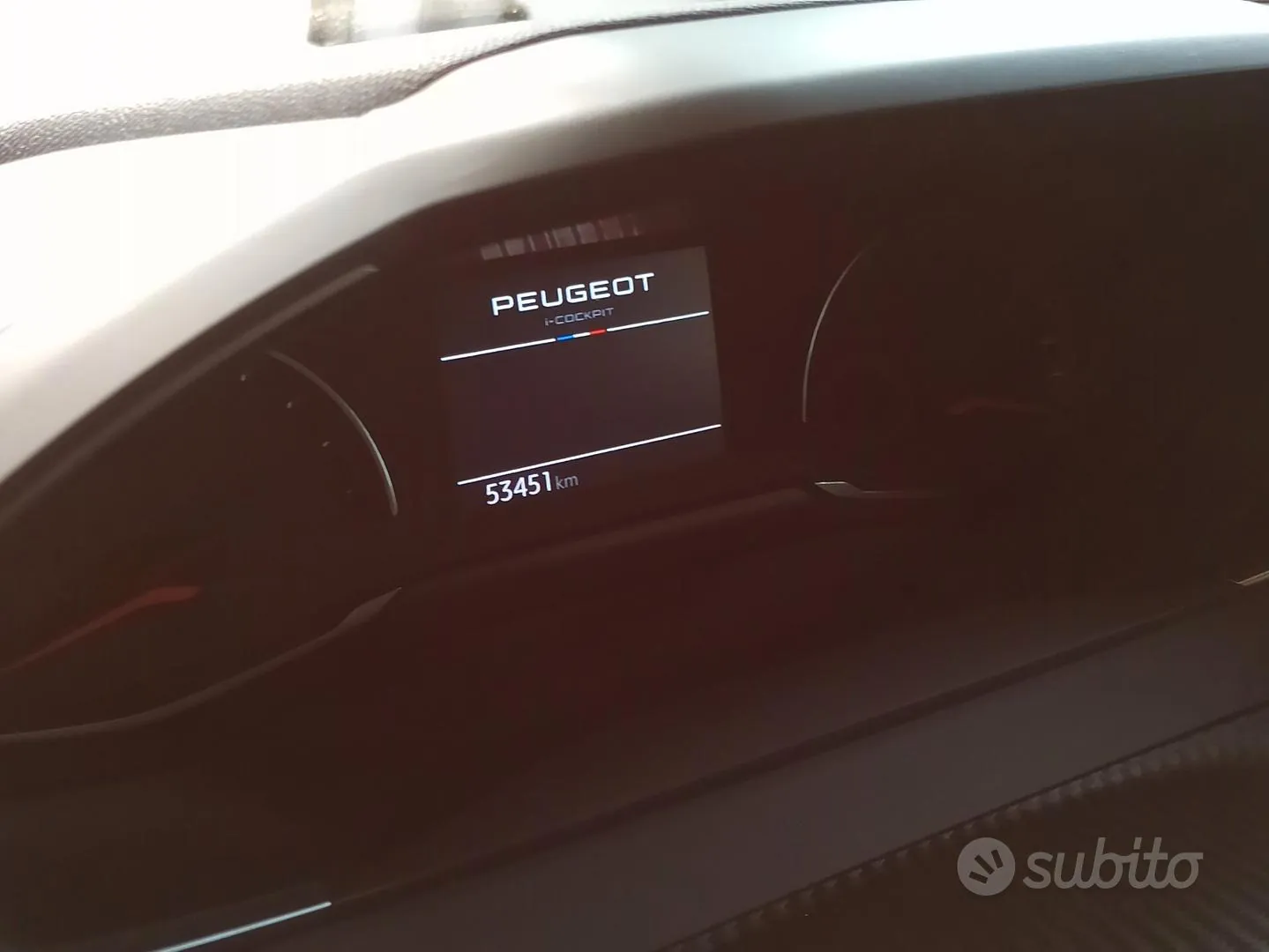 Peugeot 2008 2023 photo 5