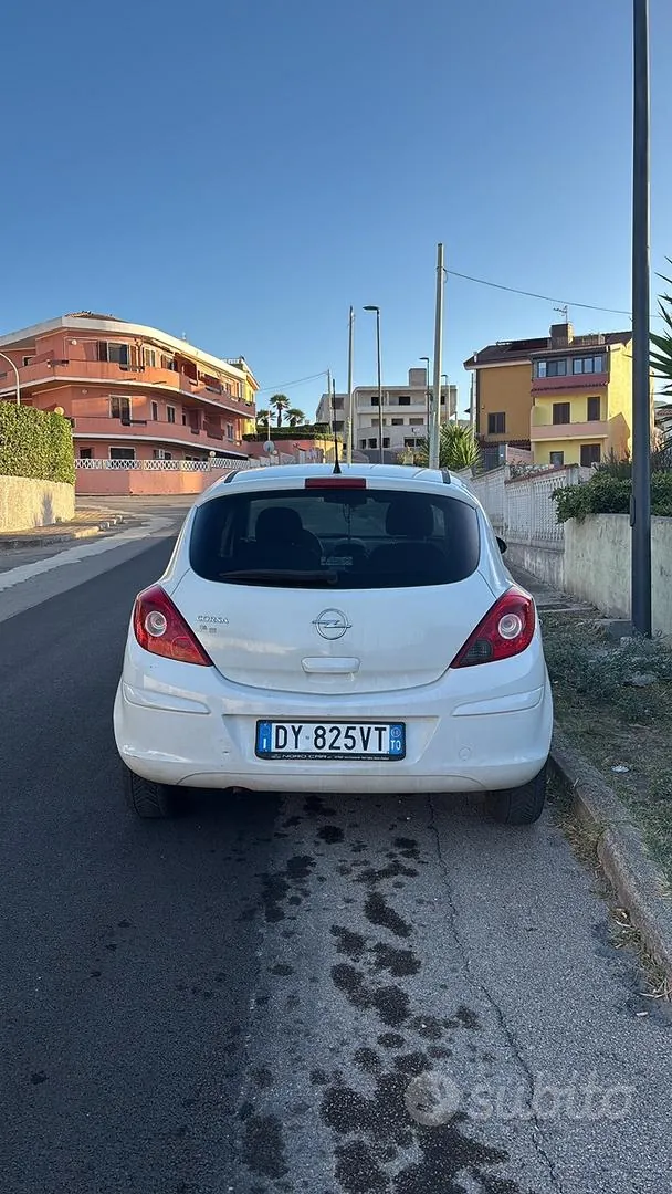 Opel Corsa 2010 photo 3