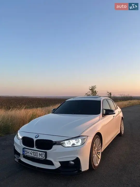 BMW 3 Series 2013 photo 4