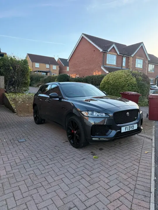 Jaguar F-Pace