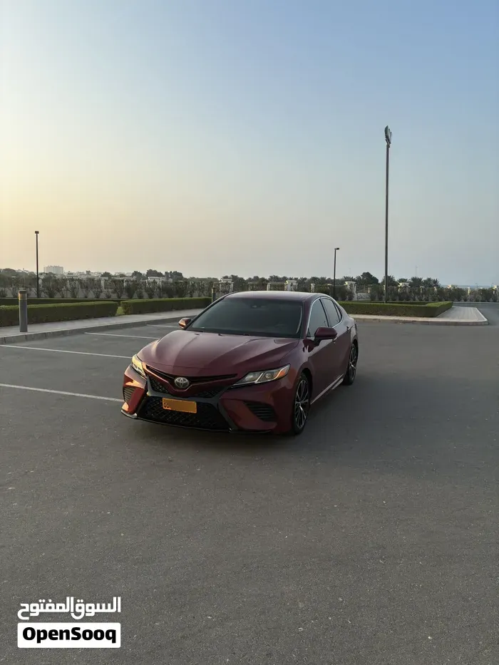 Toyota Camry 2018 photo 2