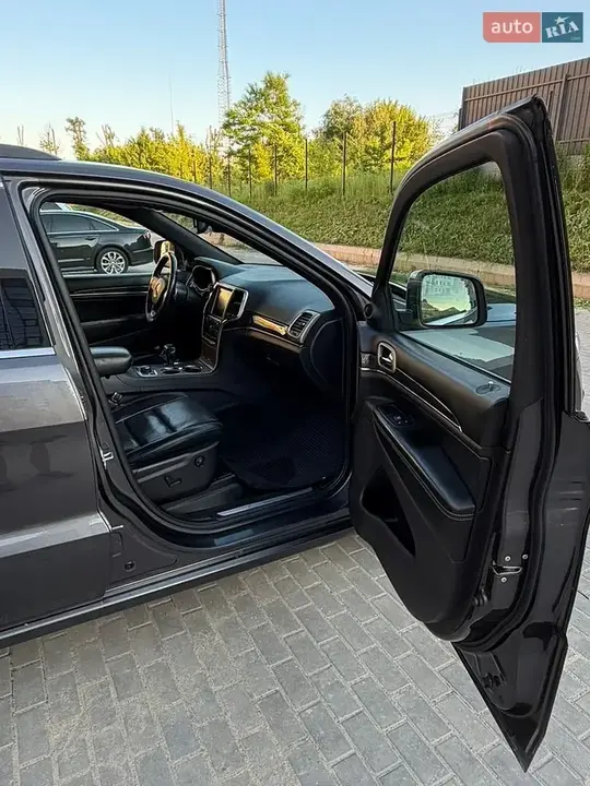 Jeep Grand Cherokee 2015 photo 4