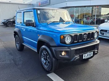 Suzuki Jimny 2025 photo 2