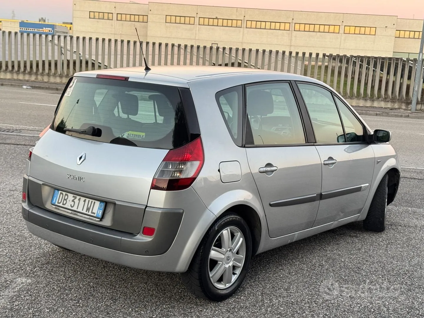 Renault Scenic 2006 photo 3
