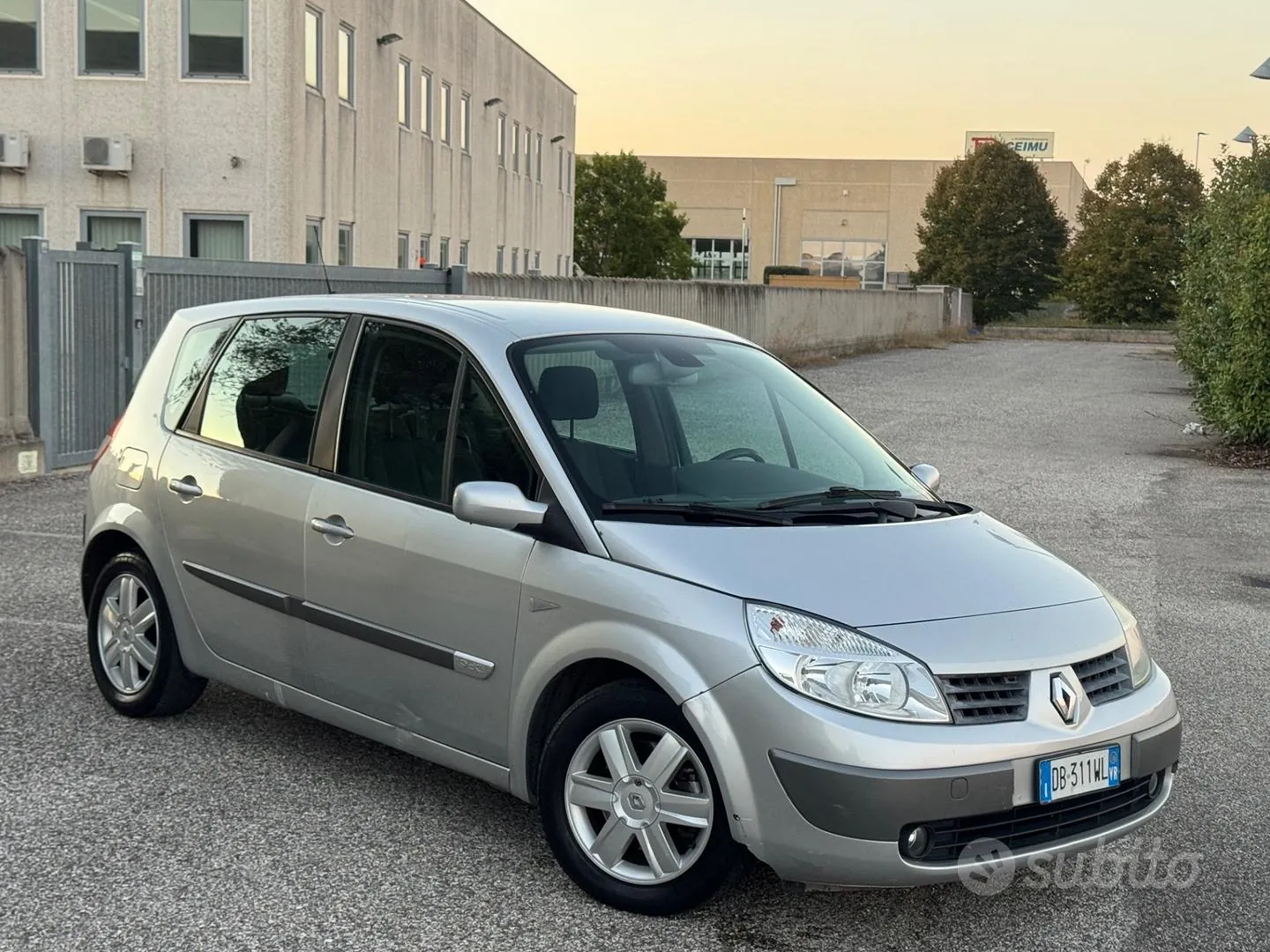 Renault Scenic 2006 photo 4