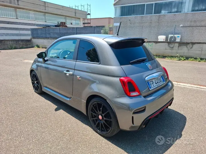 Abarth 595 2018 photo 3