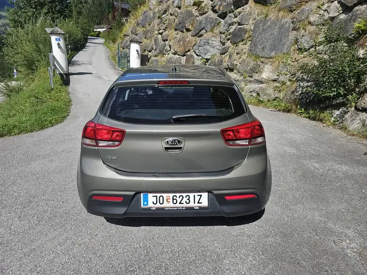 Kia Rio 2018 photo 3