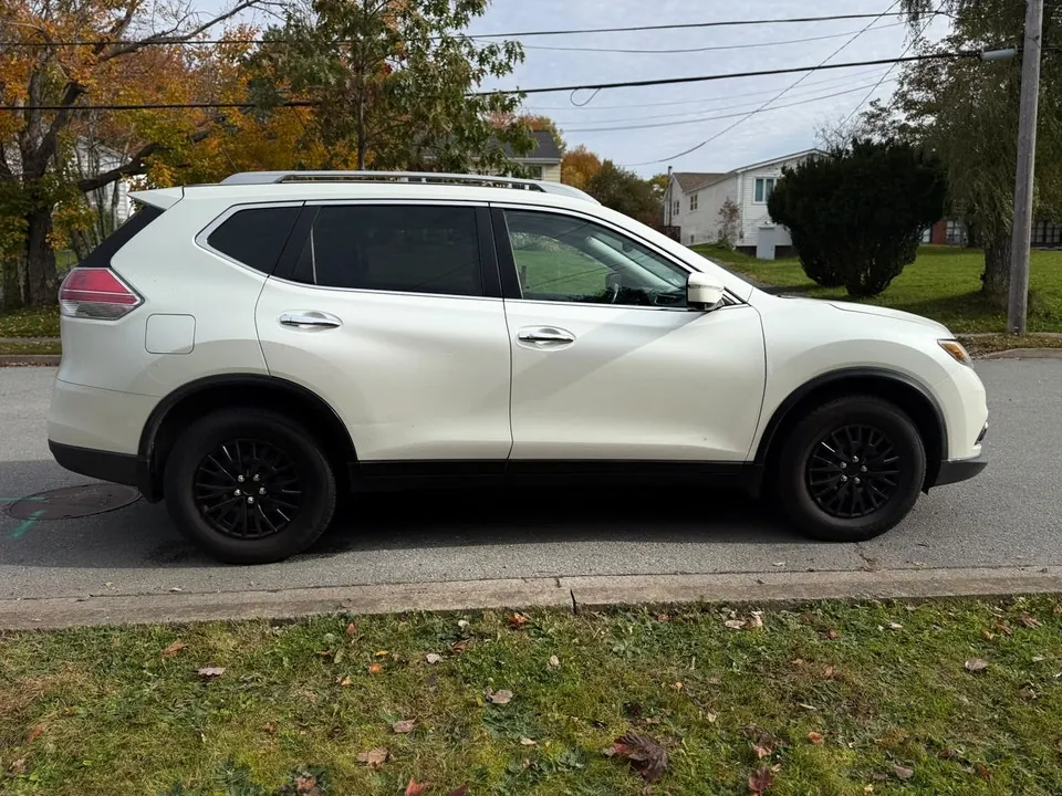 Nissan Rogue 2016 photo 2
