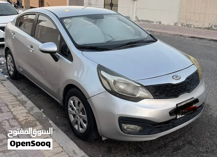 Kia Rio 2013 photo 2