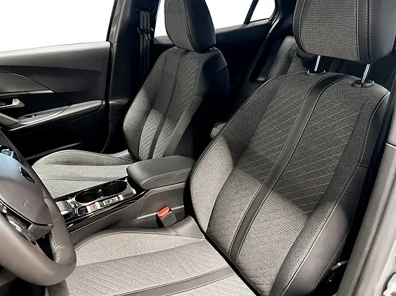 Peugeot 2008 2025 photo 5