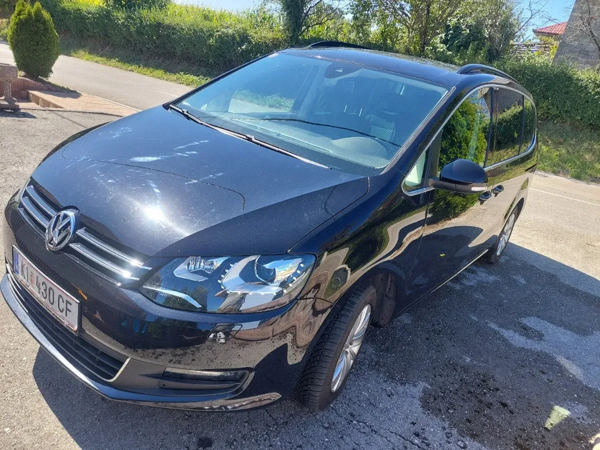 Volkswagen Sharan 2010 photo 2