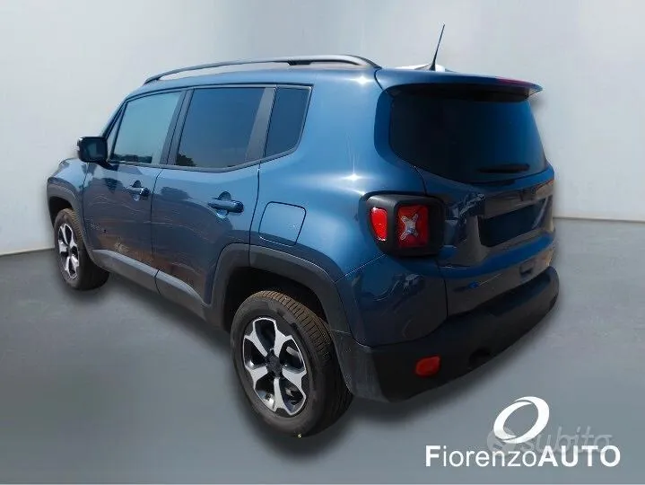 Jeep Renegade 2022 photo 3