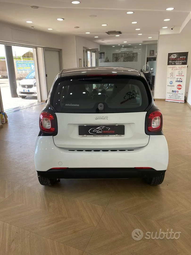 Smart Fortwo 2018 photo 4