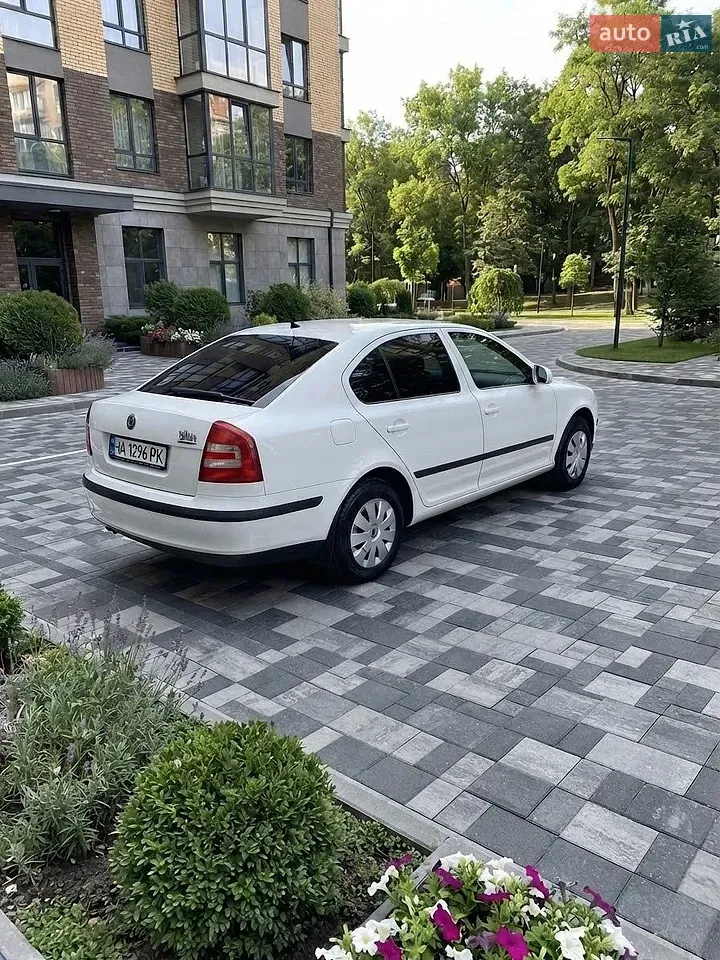 Skoda Octavia 2008 photo 3