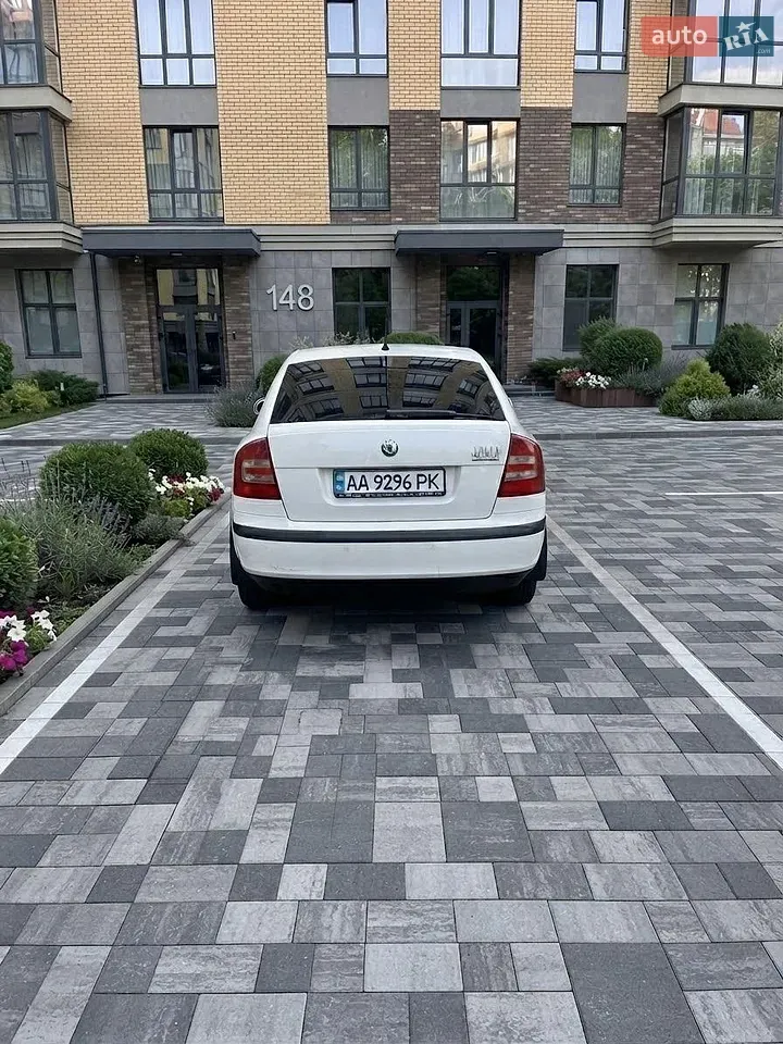 Skoda Octavia 2008 photo 4