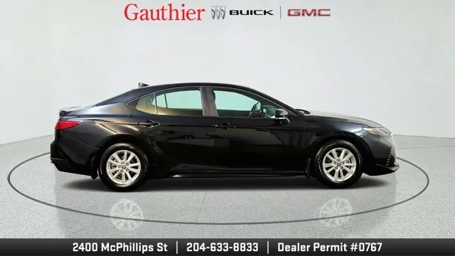 Toyota Camry 2026 photo 2