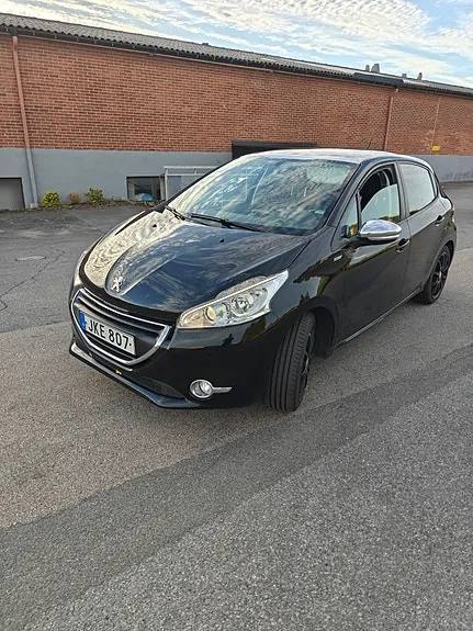 Peugeot 208