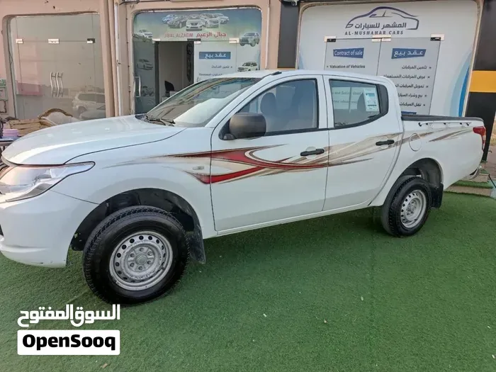 Mitsubishi L200 2018 photo 2