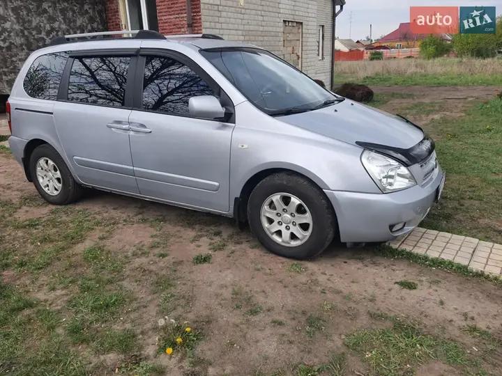 Kia Carnival 2008 photo 3