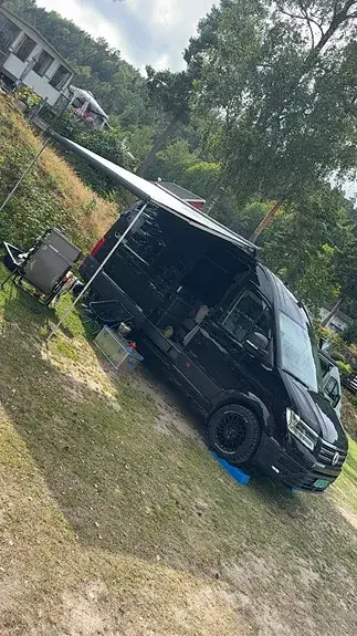 Volkswagen Crafter 35 2018 photo 2