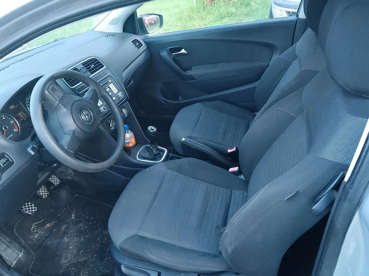 Volkswagen Polo 2011 photo 3
