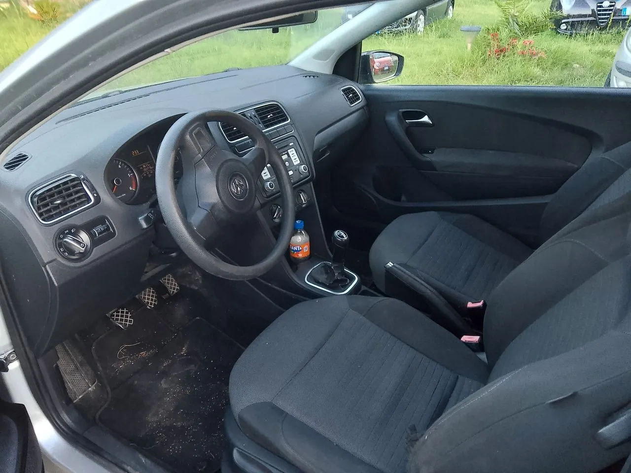 Volkswagen Polo 2011 photo 4