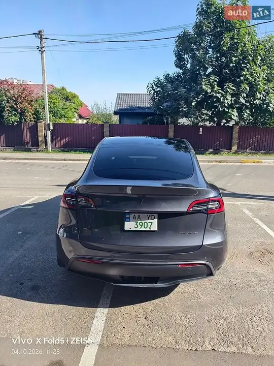 Tesla Model Y 2022 photo 5