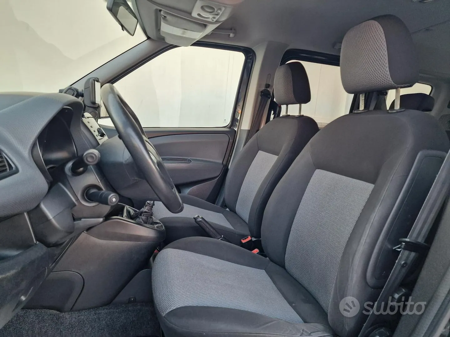 Fiat Doblo 2011 photo 5