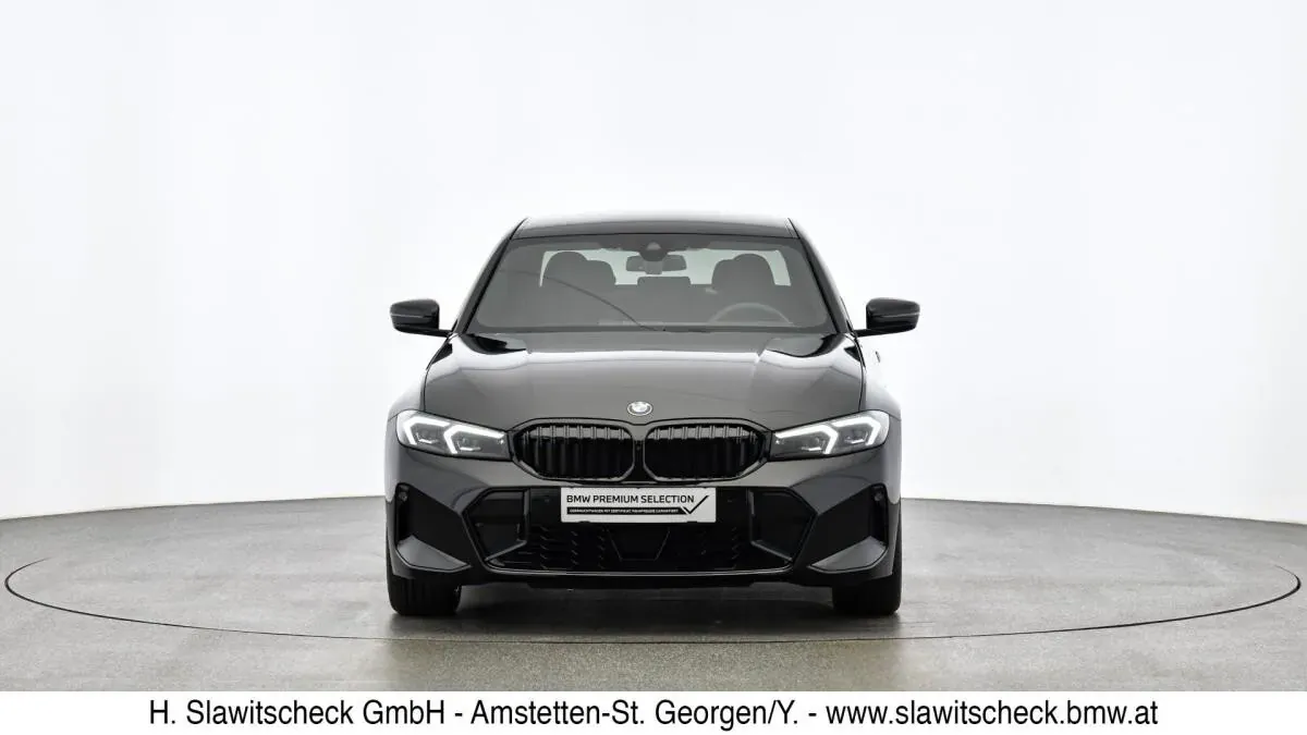 BMW 3 Series 2025 photo 2