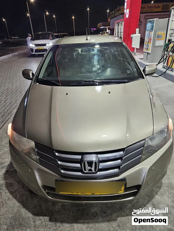 Honda City 2010 photo 2
