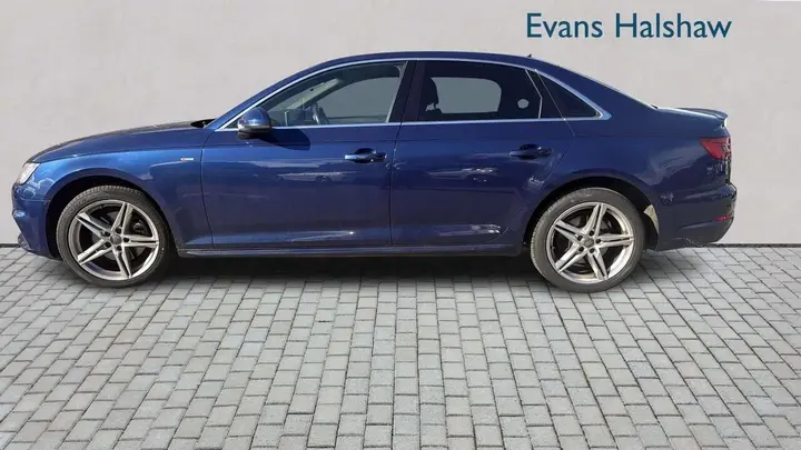 Audi A4 2017 photo 4