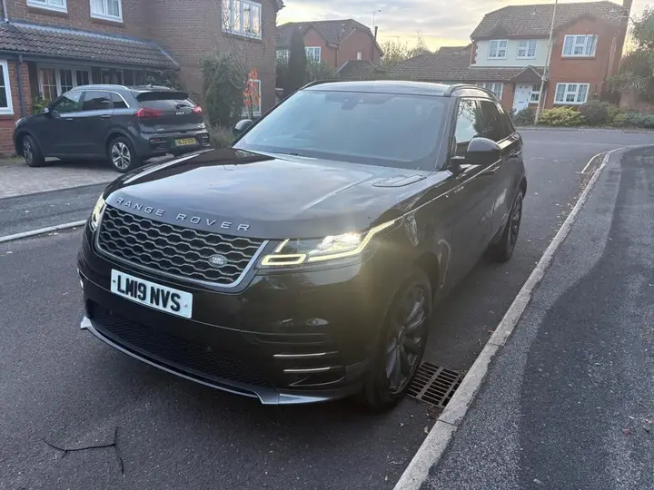 Land Rover Range Rover Velar 2019 photo 4