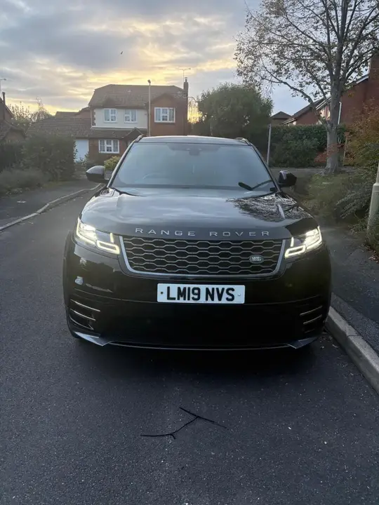Land Rover Range Rover Velar 2019 photo 2