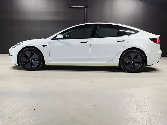 Tesla Model 3 2023 photo 5