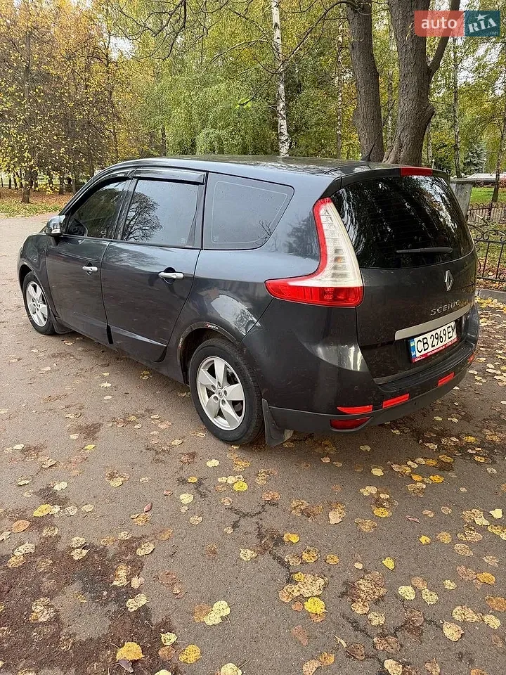 Renault Scenic 2010 photo 4