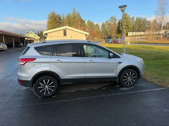Ford Kuga 2014 photo 2