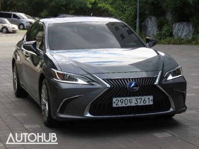 Lexus Es 2019 photo 2