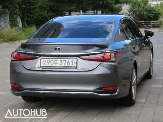 Lexus Es 2019 photo 3