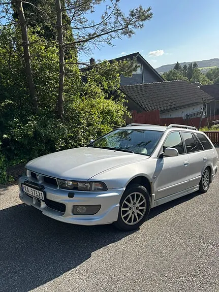 Mitsubishi Galant
