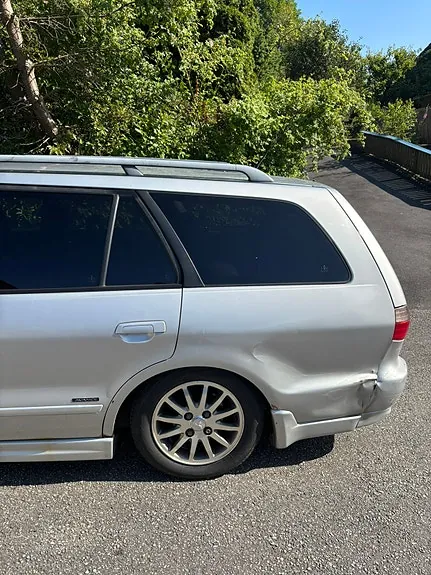 Mitsubishi Galant 2001 photo 4