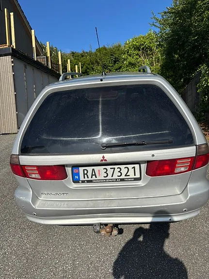 Mitsubishi Galant 2001 photo 5