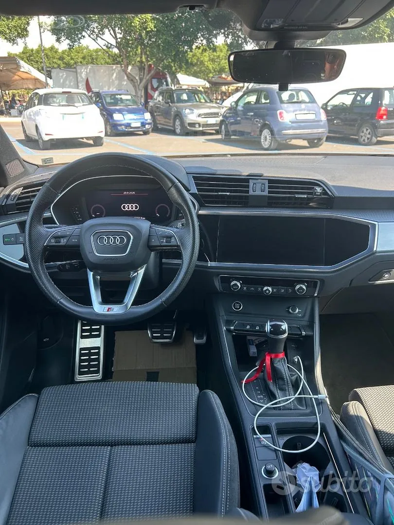 Audi Q3 2022 photo 3