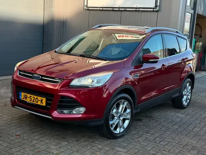 Ford Kuga 2015 photo 2