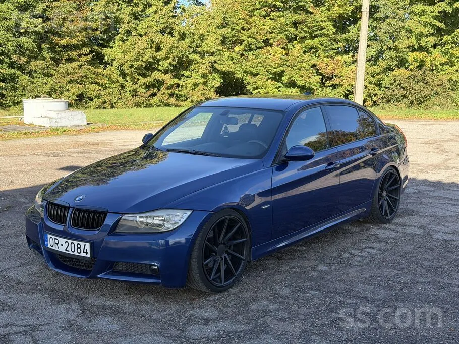 BMW 320