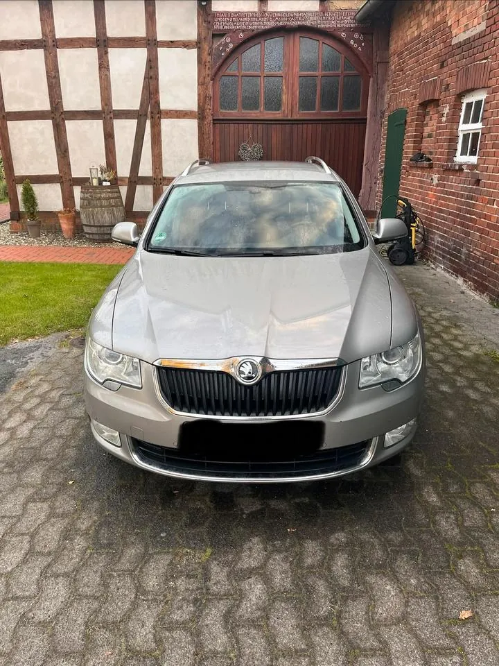 Skoda Superb Combi