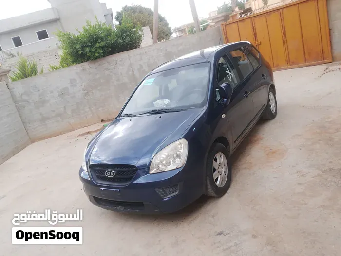 Kia Carens 2009 photo 4
