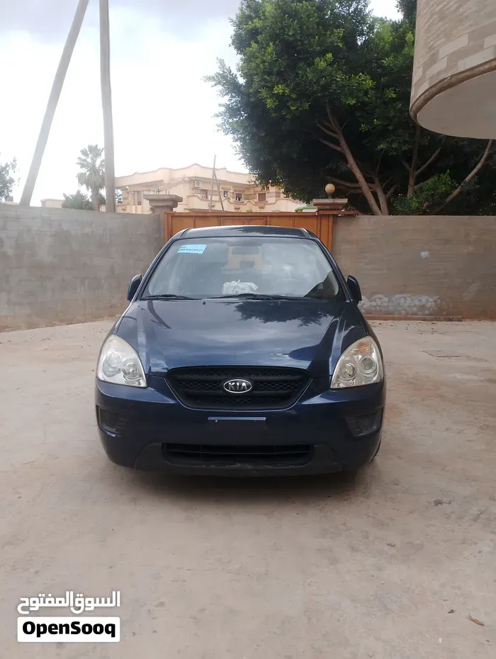 Kia Carens 2009 photo 2