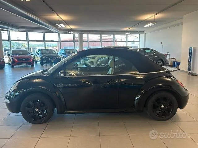 Volkswagen New Beetle 2003 photo 4