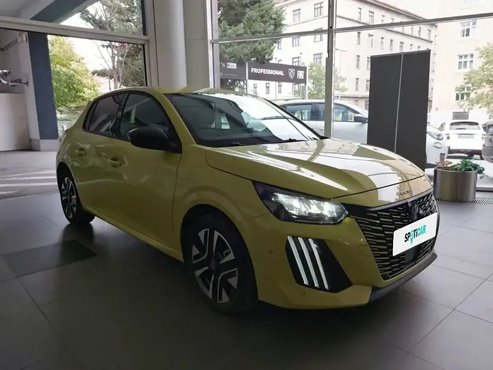 Peugeot 208 2025 photo 3